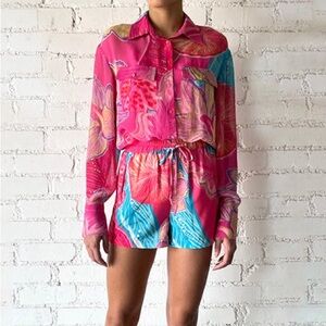 NWT Rococo Sand Pink Tropical Button Down Shirt